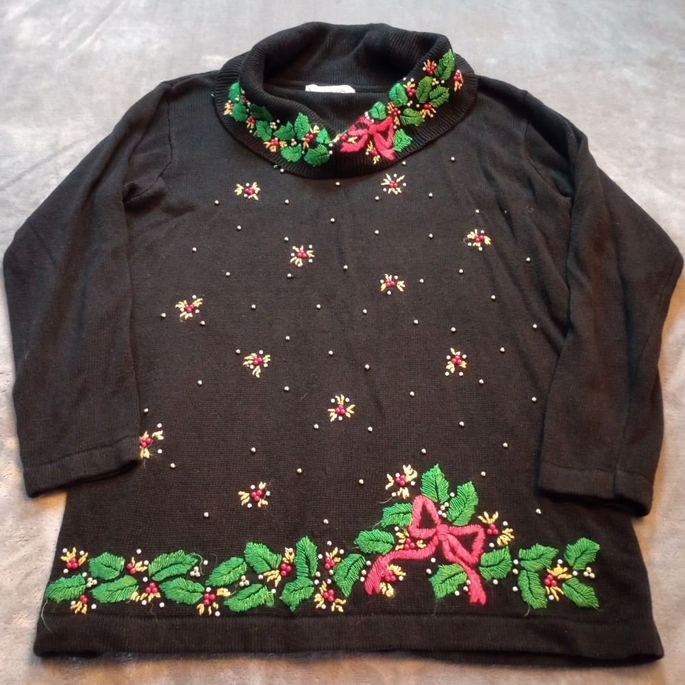 Victoria Jones Christmas Holiday Sweater Tunic Holly Berries Beaded Size Medium
